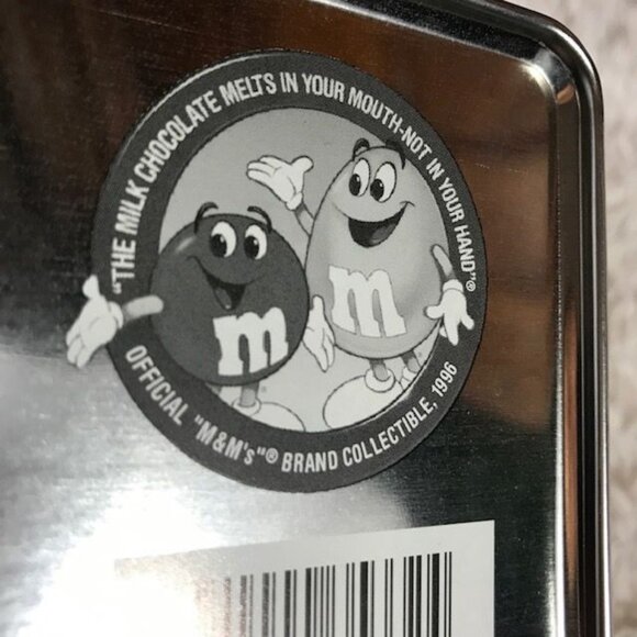 Vintage M&M's Peanut Limited Edition Collectible Christmas Village Series Tin - Picture 10 of 11